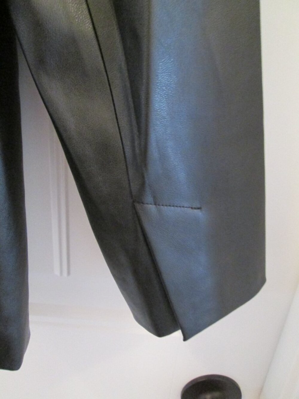Gabrielle Union Faux Leather Blazer Black Sz L NWT - Picture 8 of 8
